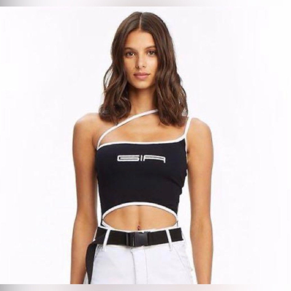 iamgia bodysuit